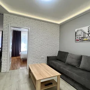 Apartamenti Z Reservnim Givlennam Apartment